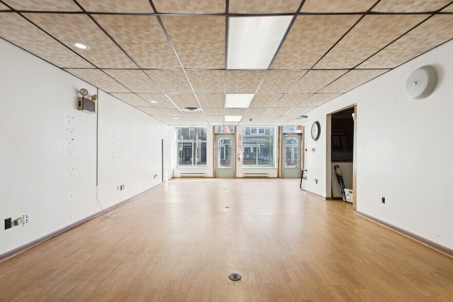 More Photos Of 201-203 E Broadway, Salem Office For Sale