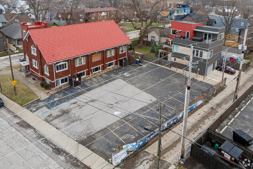 More Photos Of 1001 Hosbrook St, Indianapolis Religious Facility For Sale