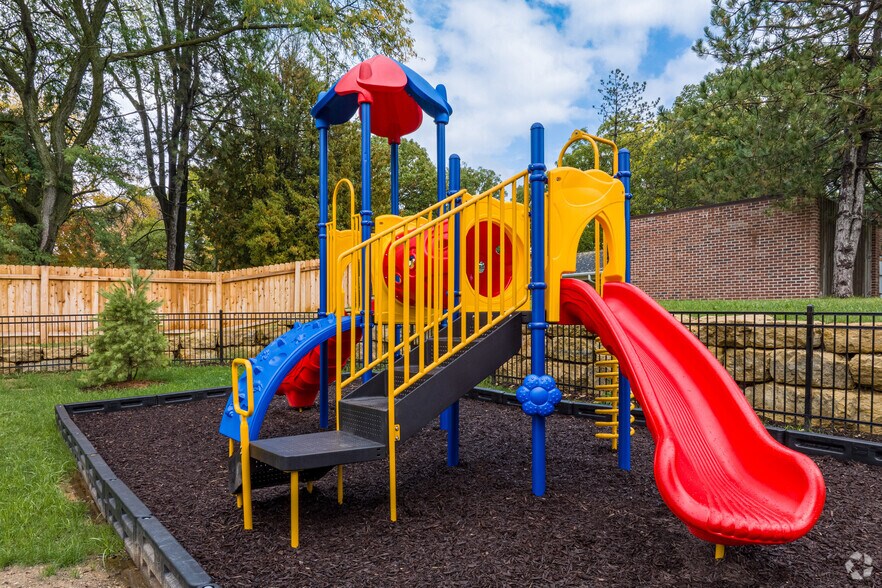 More Photos Of 410 W Verona Ave, Verona Apartments For Lease