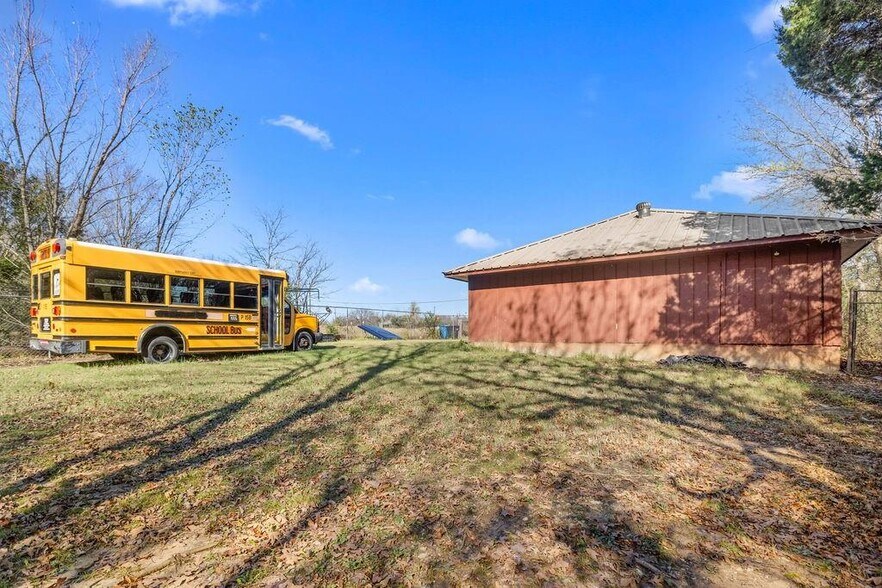 More Photos Of 530 E Hwy 69, Denison Office For Sale