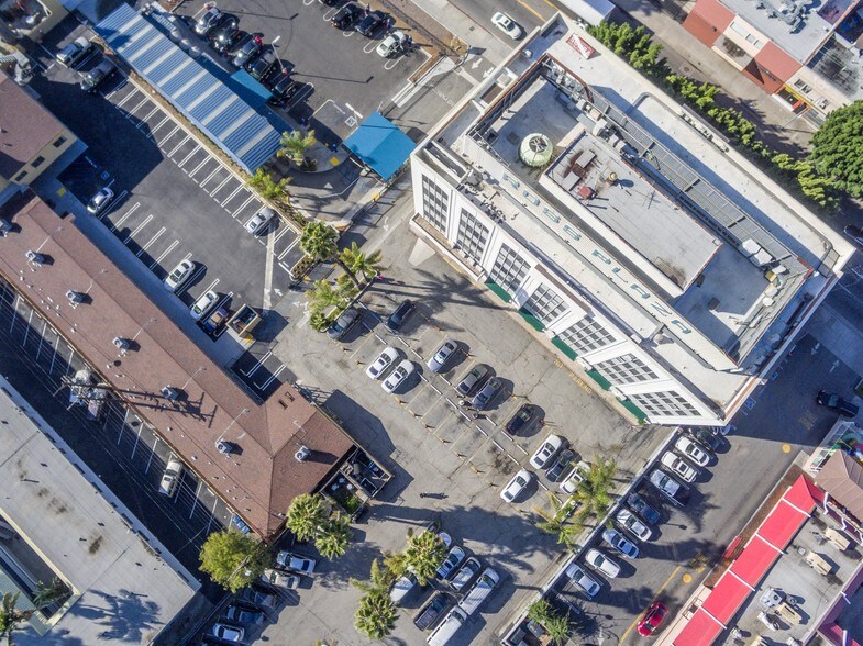 More Photos Of 1818 S Western Ave, Los Angeles Office For Lease