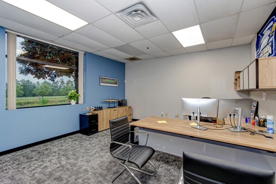 More Photos Of 1043 Global Ave, Graniteville Distribution For Lease