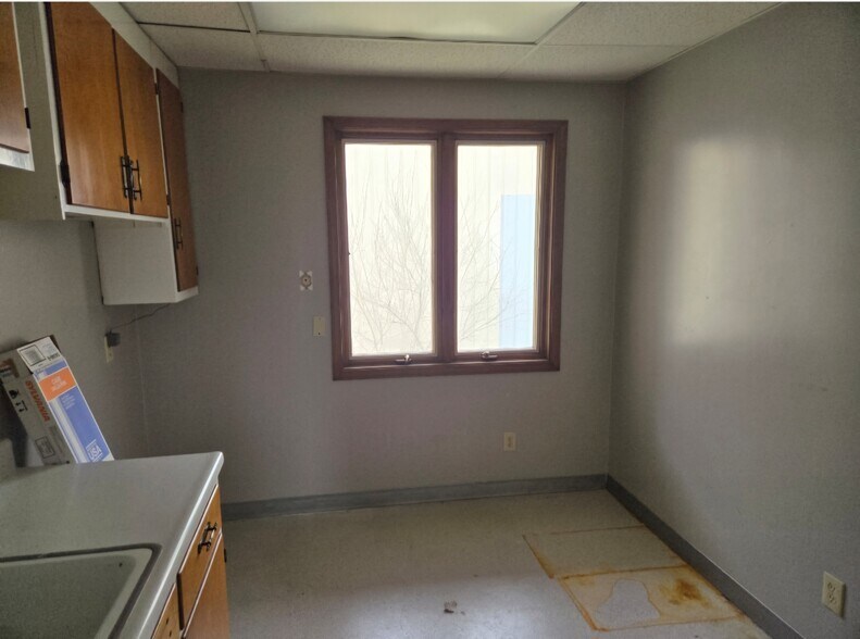 More Photos Of 5601 S Meridian St, Indianapolis Medical For Lease