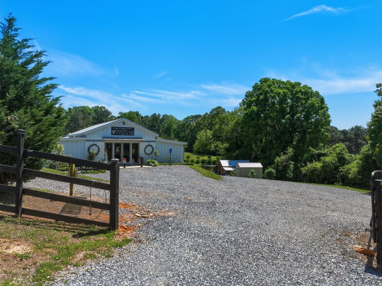 More Photos Of 2317 GA-382, Ellijay Winery Vineyard For Sale