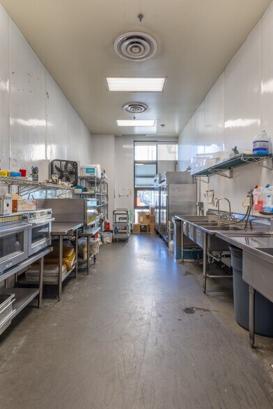 More Photos Of 3325 SW Moody Ave, Portland Daycare Center For Lease