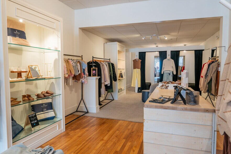 More Photos Of 355-359 Main St, Yarmouth Storefront Retail Office For Lease