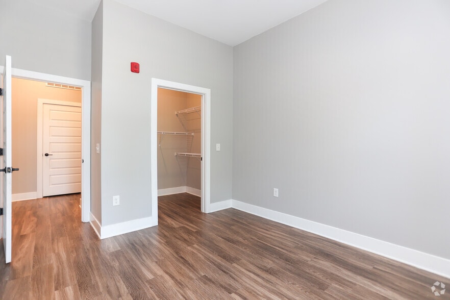 More Photos Of 201 N Church St, Mooresville Apartments For Sale