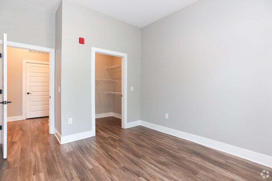 More Photos Of 201 N Church St, Mooresville Apartments For Sale