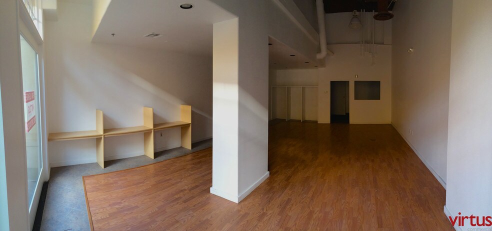 More Photos Of 30 Via Brianza, Henderson General Retail For Lease