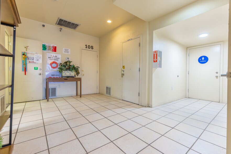 More Photos Of 416 E 2nd St, Calexico Office For Sale