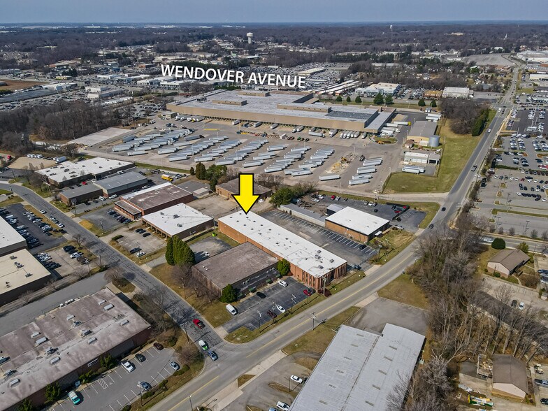 More Photos Of 902 Norwalk St, Greensboro Warehouse For Lease