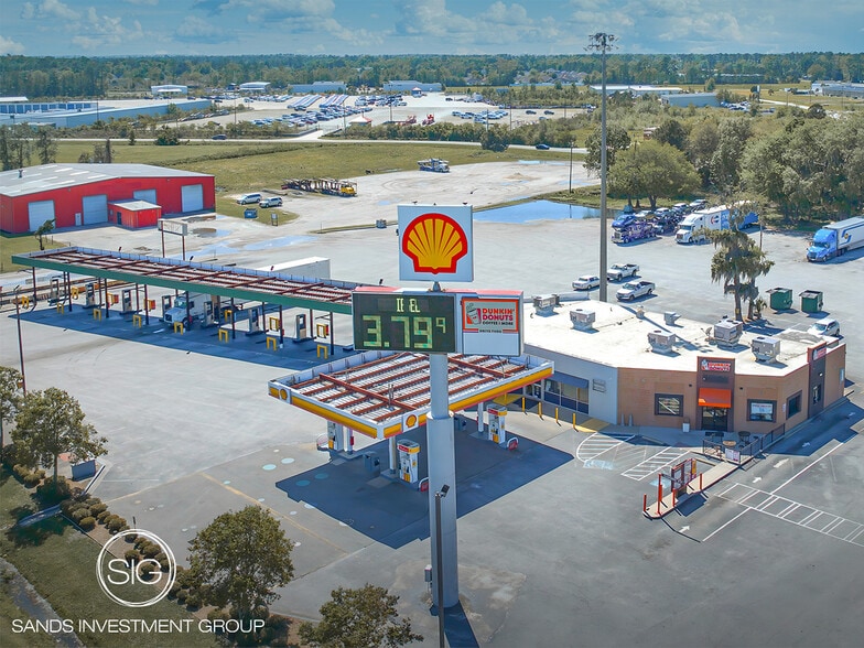 Primary Photo Of 110 Dungeness Dr, Brunswick General Retail For Sale