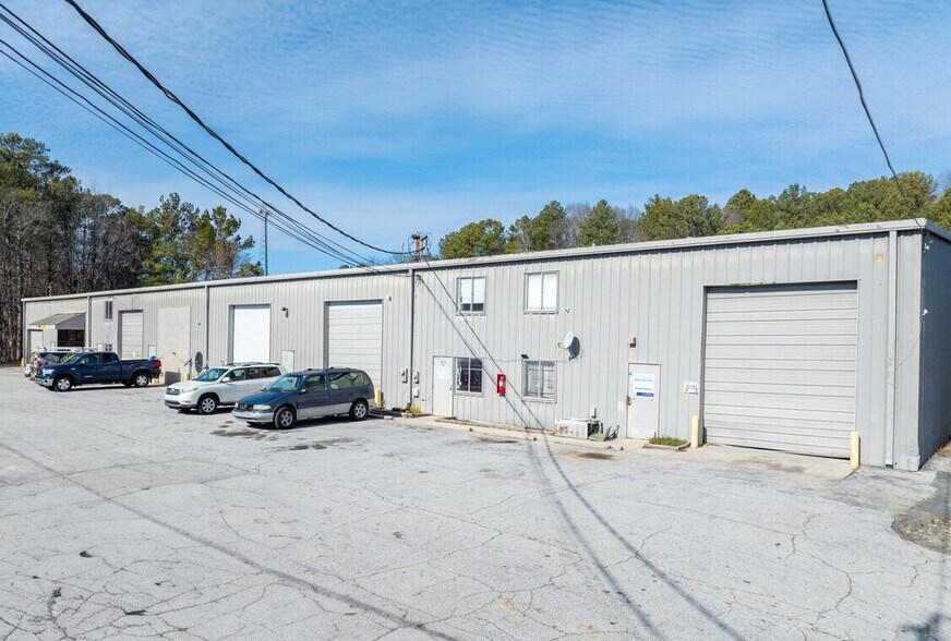More Photos Of 6275 Highway 85, Riverdale Warehouse For Sale