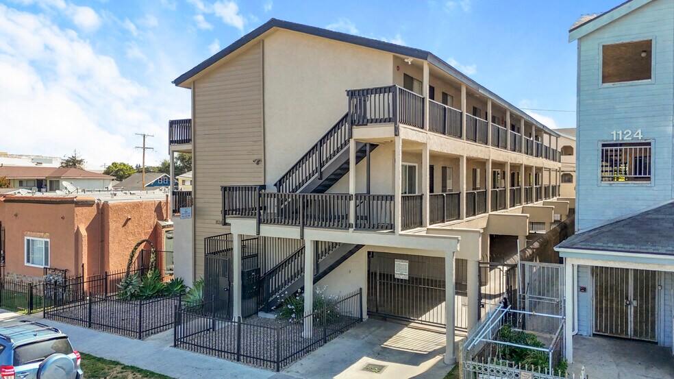 Primary Photo Of 1126 Raymond Ave, Long Beach Apartments For Sale