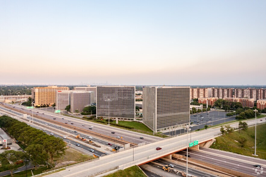 More Photos Of 8770 W Bryn Mawr Ave, Chicago Office For Lease