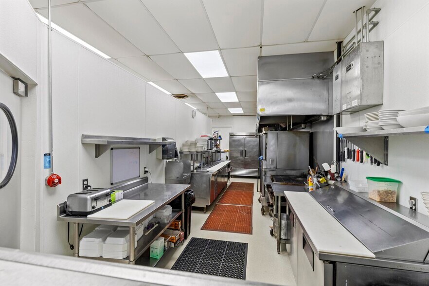 More Photos Of 348 Market St, Colusa Restaurant For Sale