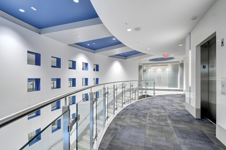 More Photos Of 1450 S Spectrum Blvd, Chandler Medical For Lease