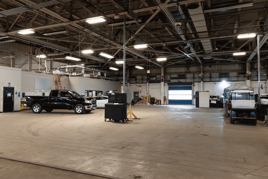 More Photos Of 20001 Euclid Ave, Euclid Warehouse For Lease