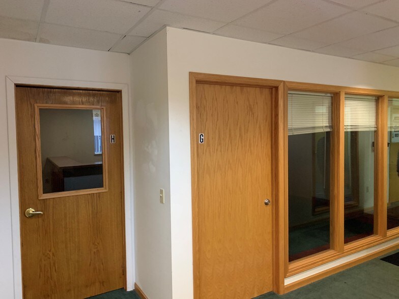 More Photos Of 3375 Merriam St, Muskegon Office For Lease