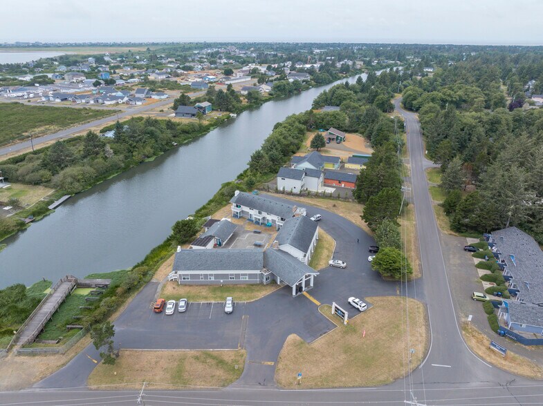 More Photos Of 1031 Discovery Ave SE, Ocean Shores Apartments For Sale