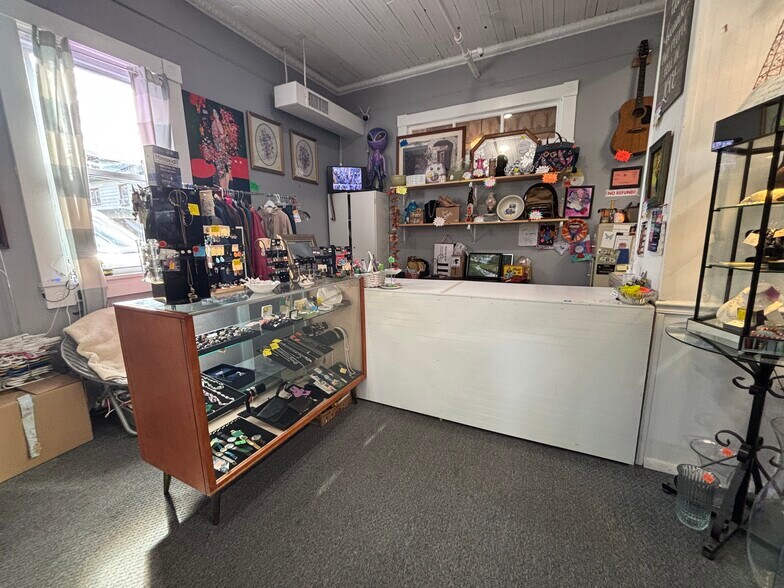 More Photos Of 65 Main St, Pine Bush Restaurant For Lease