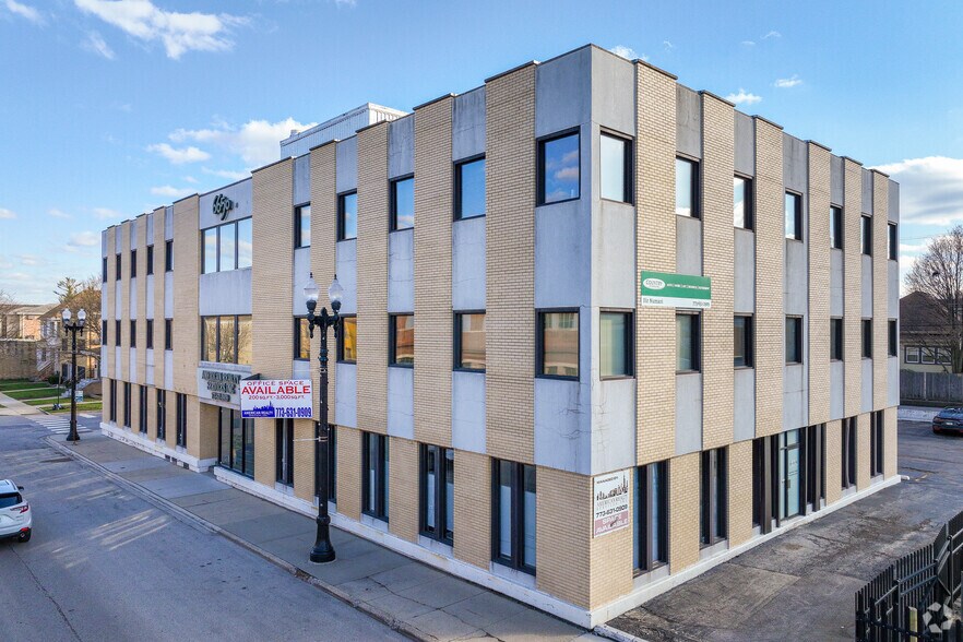 Primary Photo Of 6650 N Northwest Hwy, Chicago Office For Lease