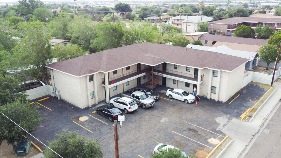 More Photos Of 3801 Juarez Ave, Laredo Apartments For Sale