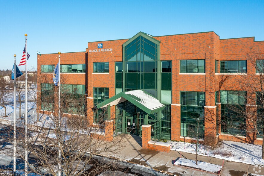 More Photos Of 3550 Green Ct, Ann Arbor Office For Sale