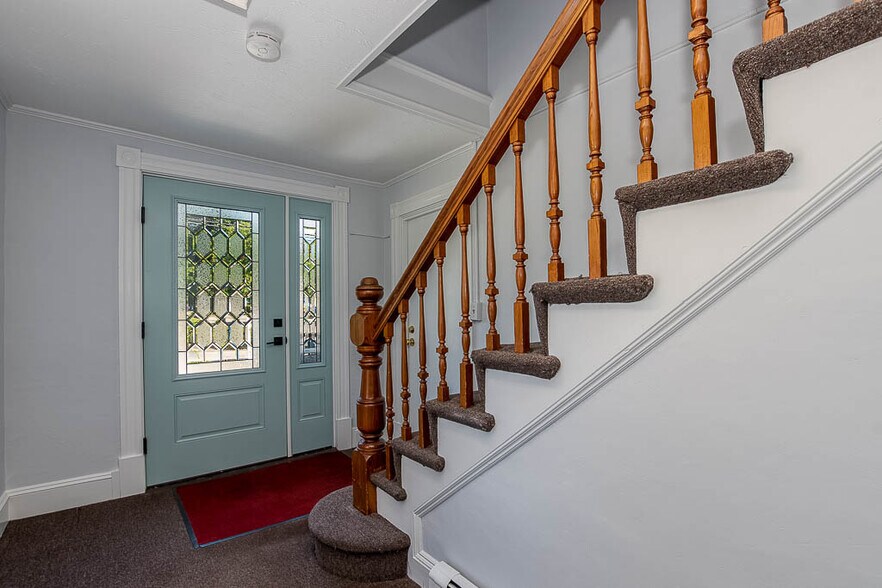 More Photos Of 27 Jefferson St, Taunton Office For Sale