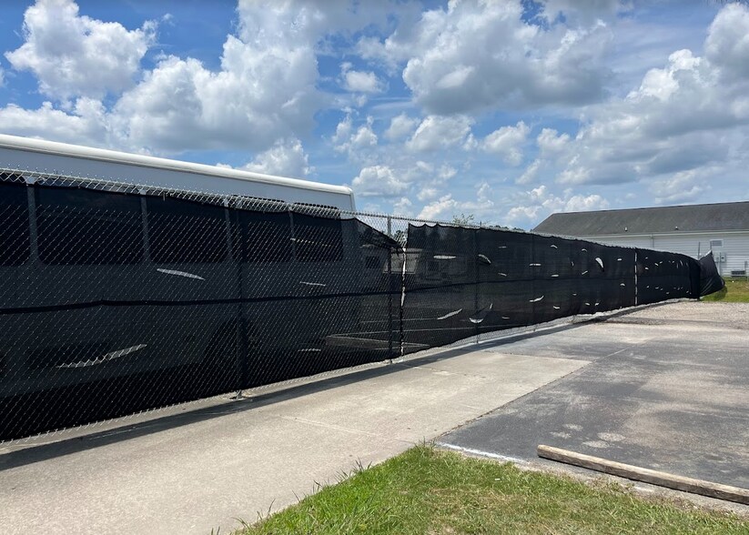 More Photos Of 2700 Highway 52, Moncks Corner Showroom For Lease