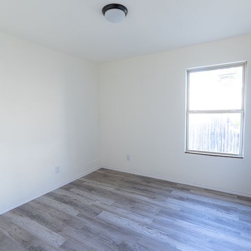 More Photos Of 319 Forby Ave, Fort Worth Apartments For Sale