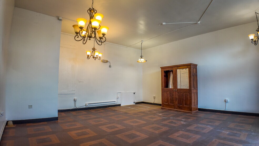 More Photos Of 3935 W Colfax Ave, Denver Storefront For Lease