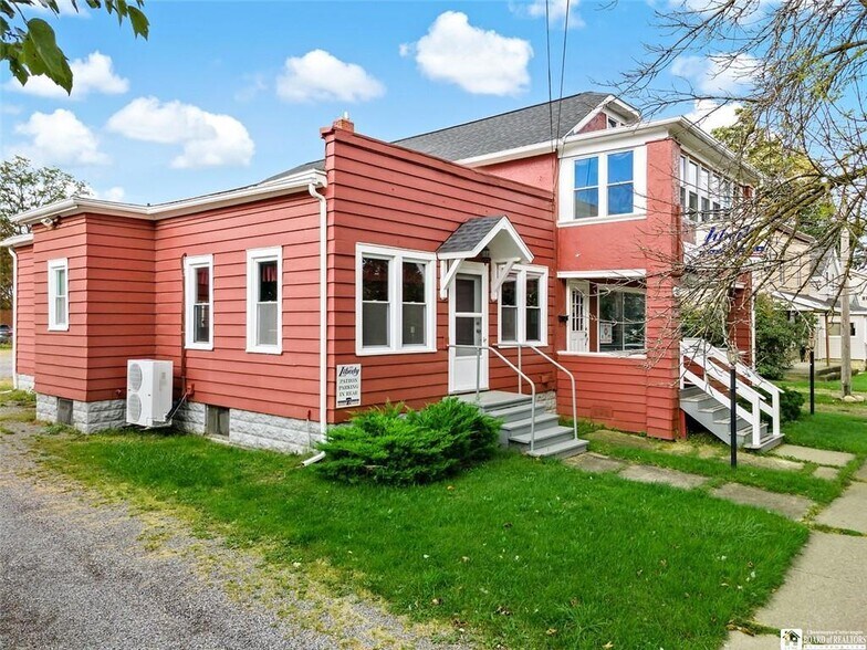 More Photos Of 21 Prospect St, Fredonia Restaurant For Sale