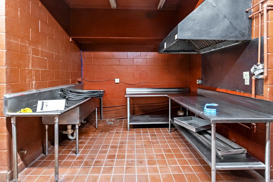 More Photos Of 720 E Oglethorpe Hwy, Hinesville Restaurant For Sale