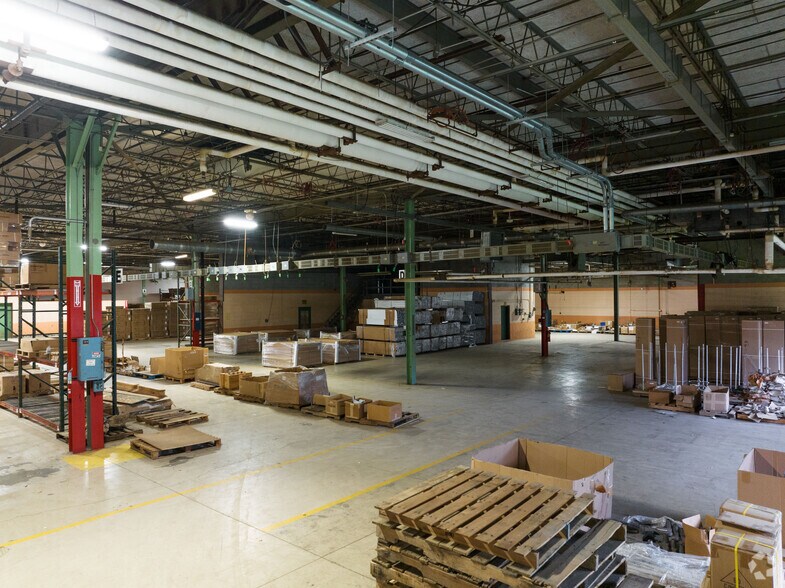 More Photos Of 372 Vermont Route 67 E, Shaftsbury Distribution For Lease