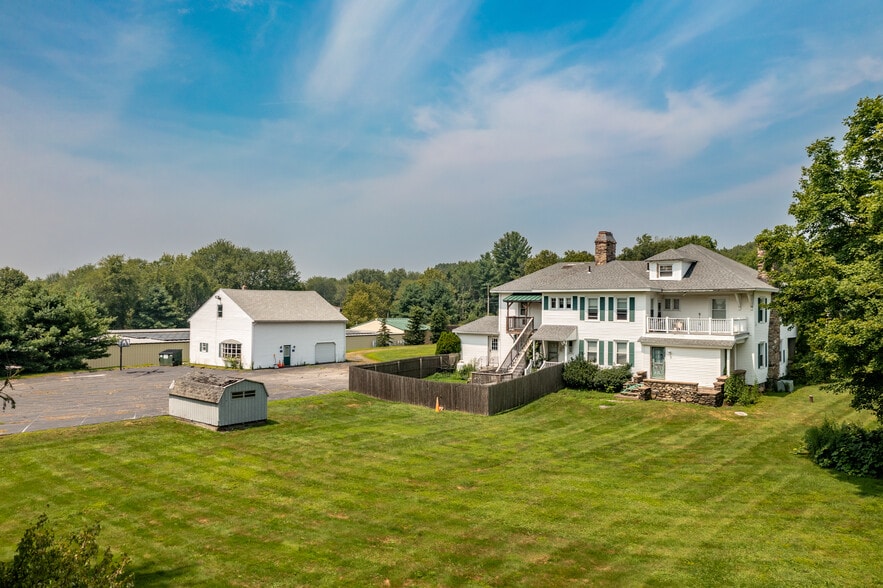 More Photos Of 2665 Boston Tpke, Coventry Funeral Home For Sale