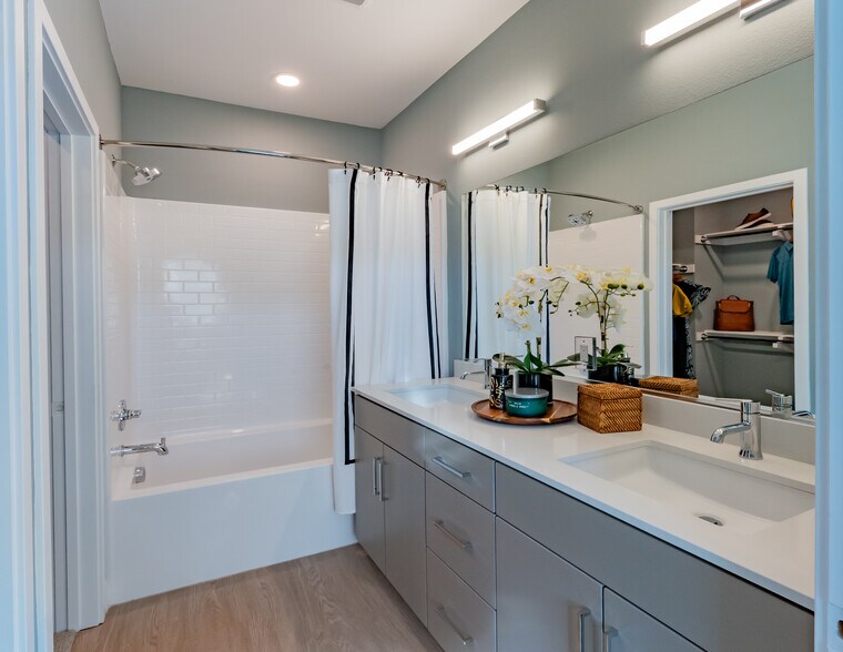 More Photos Of 101 Chamomile Gln, Escondido Apartments For Lease