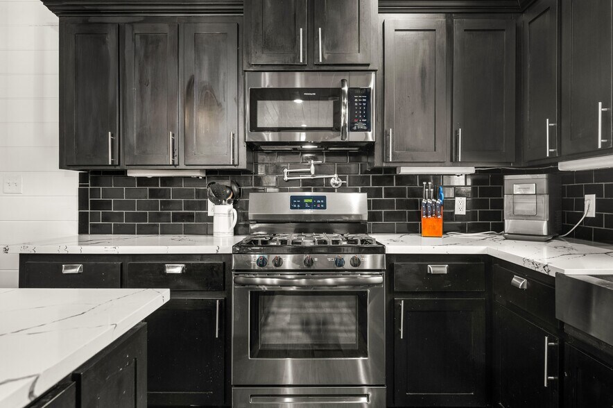 More Photos Of 54 Indian Creek Rd, Woodworth General Retail For Sale