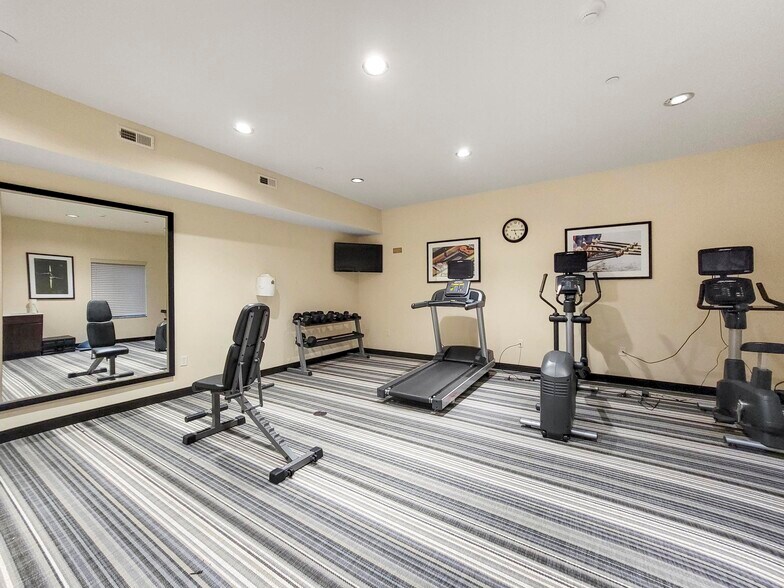 More Photos Of 1220 E Douglas Rd, Granger Hotel For Sale