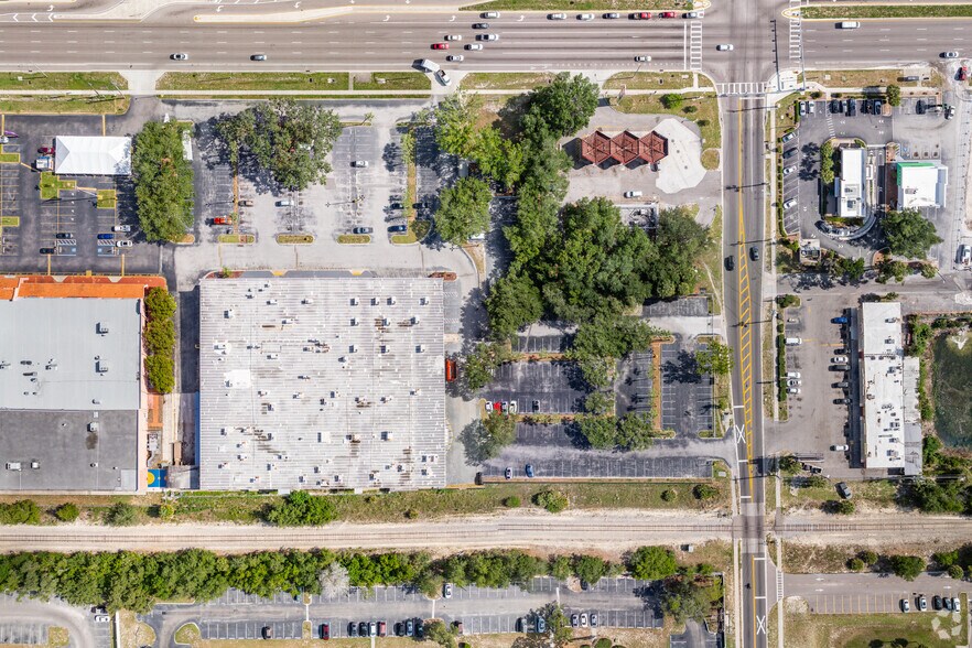 More Photos Of 1401 E Fowler Ave, Tampa Storefront For Lease