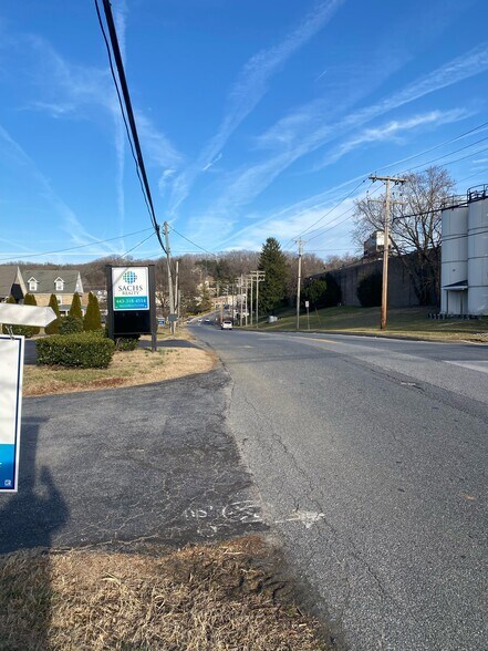 More Photos Of 134 Cockeysville, Cockeysville Warehouse For Lease