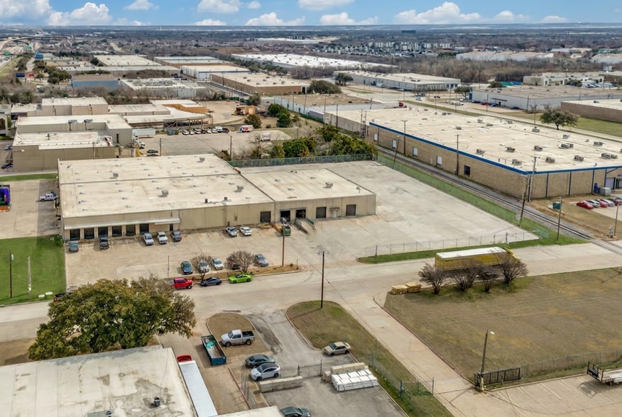 More Photos Of 924 111th St, Arlington Distribution For Lease