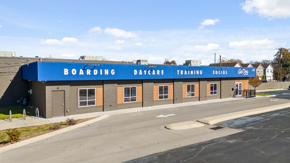 More Photos Of 255 W 20th St, Chattanooga Office For Sale