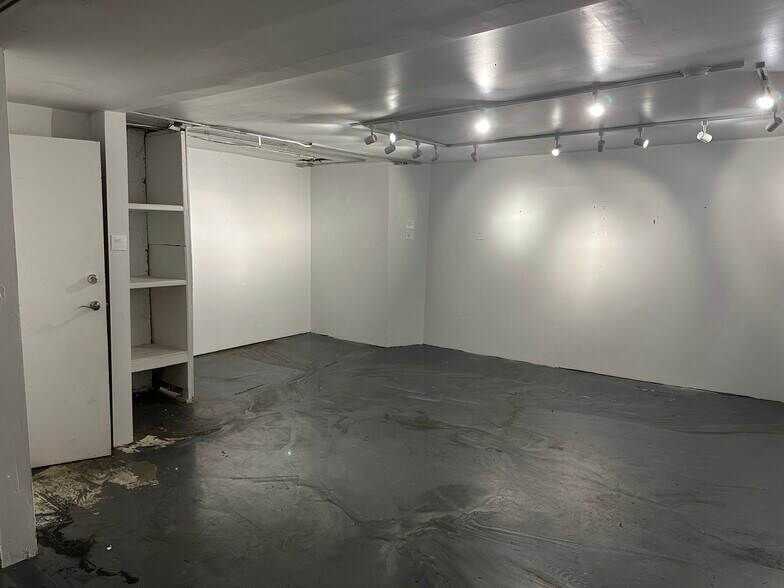 More Photos Of 57 Stanton St, New York Storefront Retail Residential For Lease