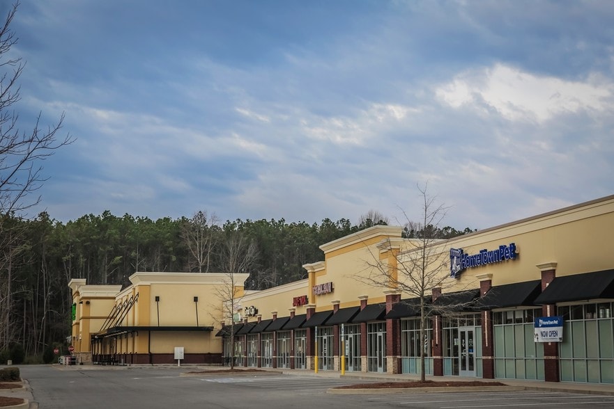 More Photos Of 7006-7012 City Center Way, Fairview Storefront For Lease