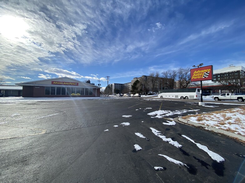 Primary Photo Of 5690 W Alameda Ave, Lakewood General Retail For Lease