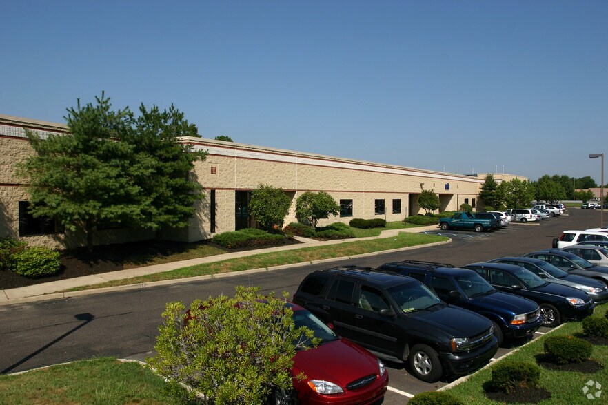 More Photos Of 100 Grove Rd, West Deptford Light Manufacturing For Lease