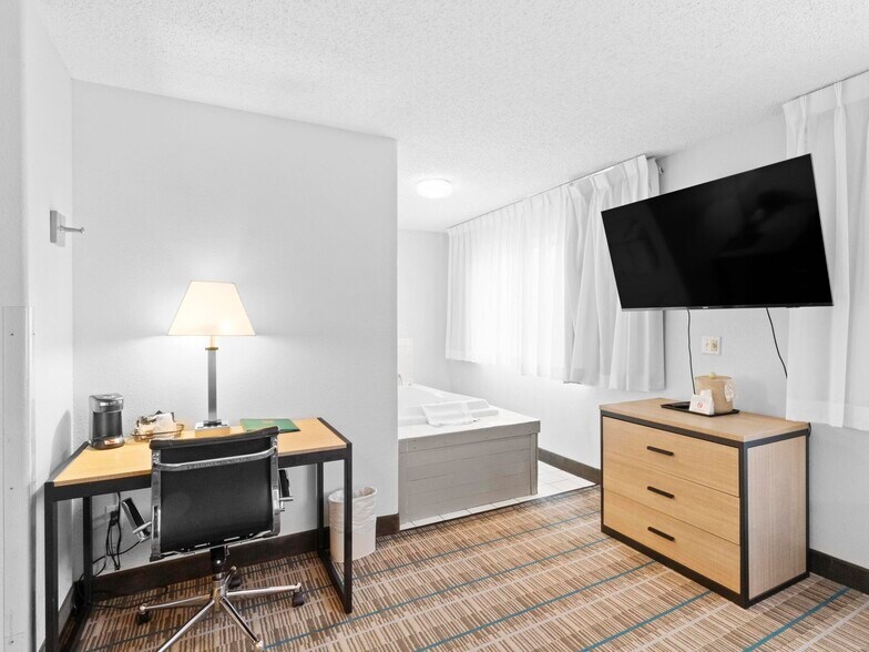 More Photos Of 15150 Brighton Rd, Brighton Hotel For Sale