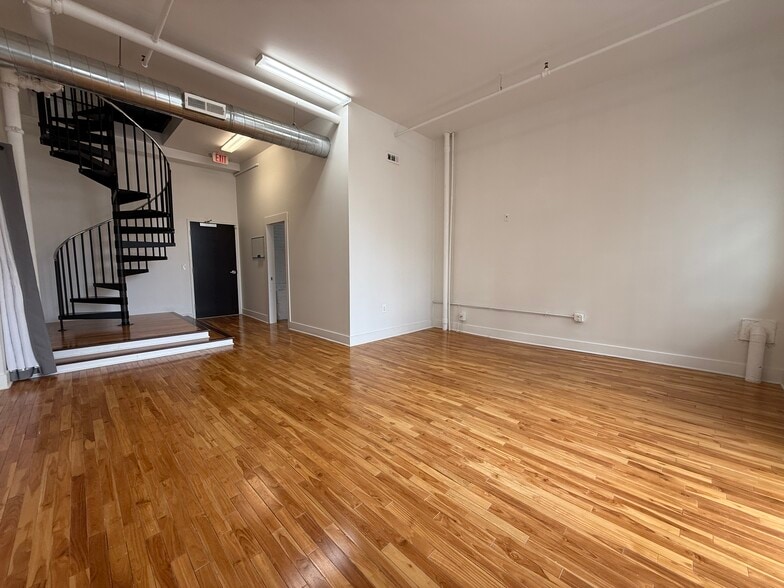 More Photos Of 1108 Broadway St, Cincinnati Multifamily For Sale
