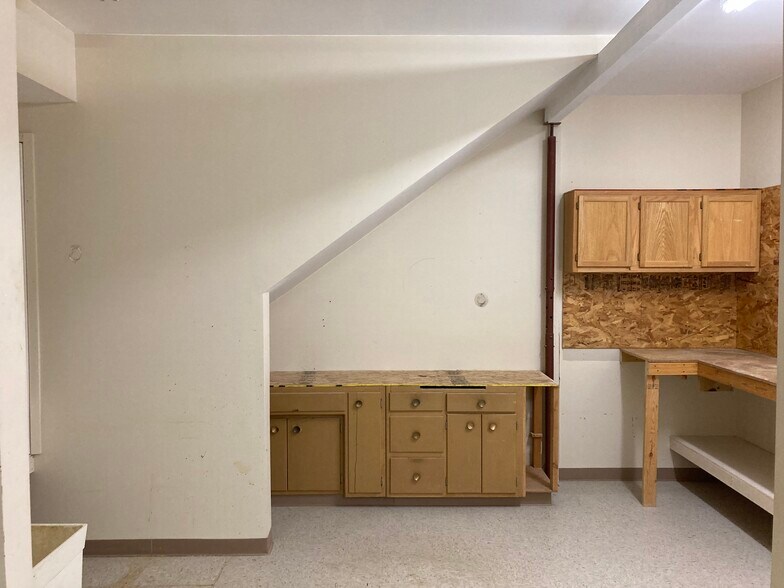 More Photos Of 5289 Rice Lake Rd, Duluth Freestanding For Sale
